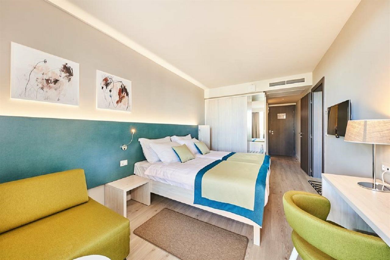 Sipar Plava Laguna Hotel 4*